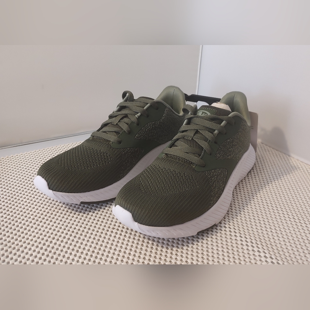 Athletic Works Men's Size 8 Core Jogger Sneakers Olive